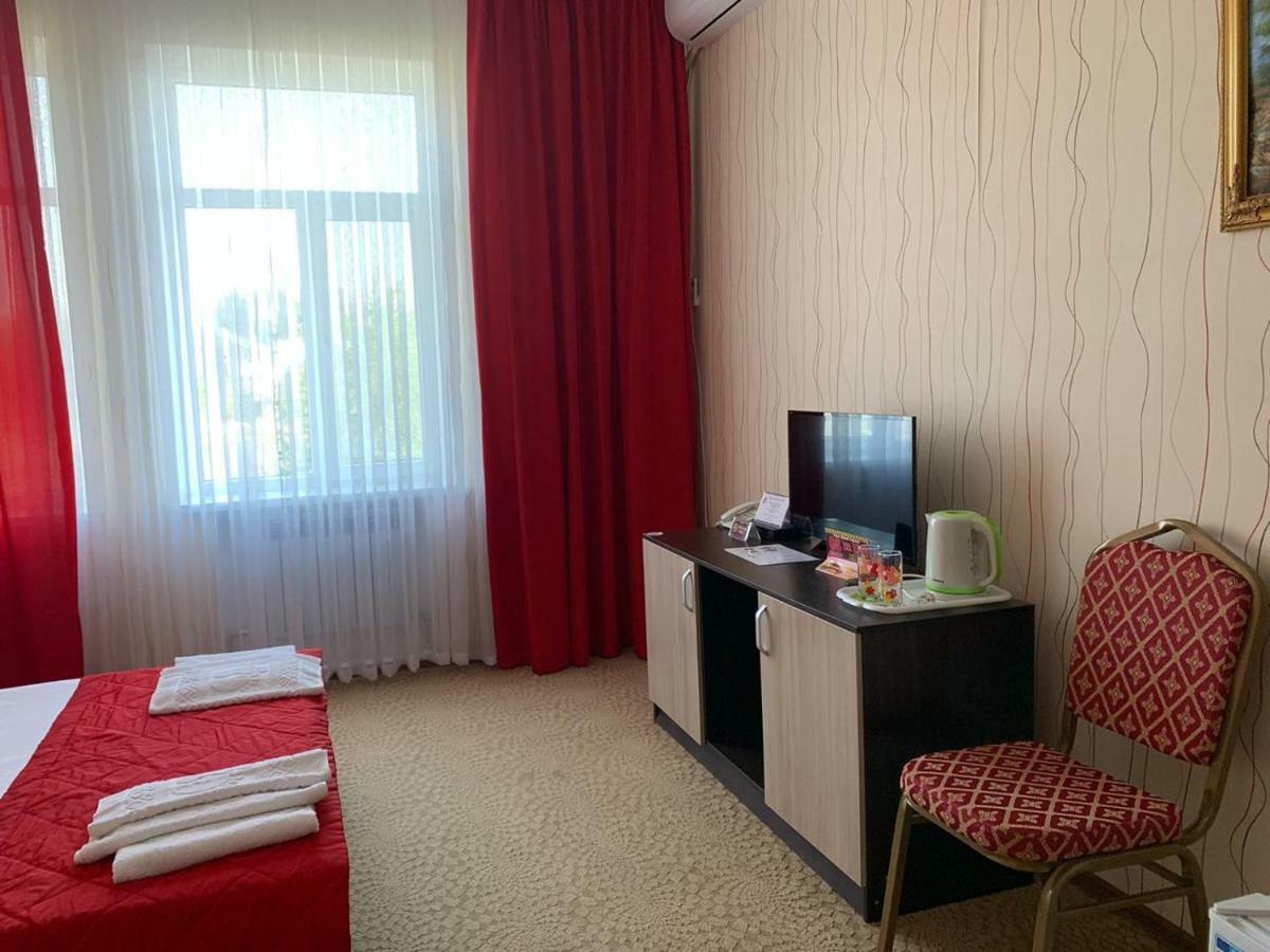 Hotel "Aishadeluxe" ทาราซ ภายนอก รูปภาพ